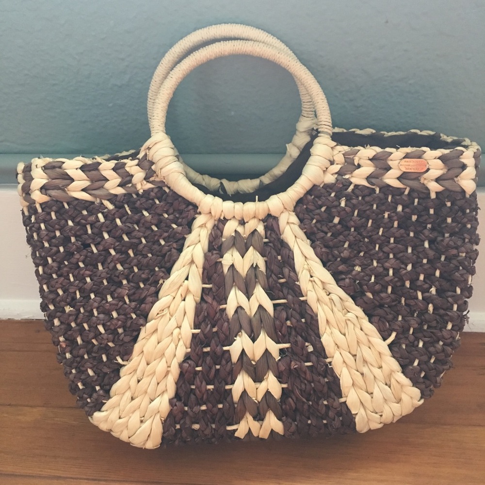 Straw bag